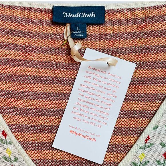 ModCloth In the Details Cream Short Sleeve Floral Sweater Top Women’s Large - Picture 6 of 8